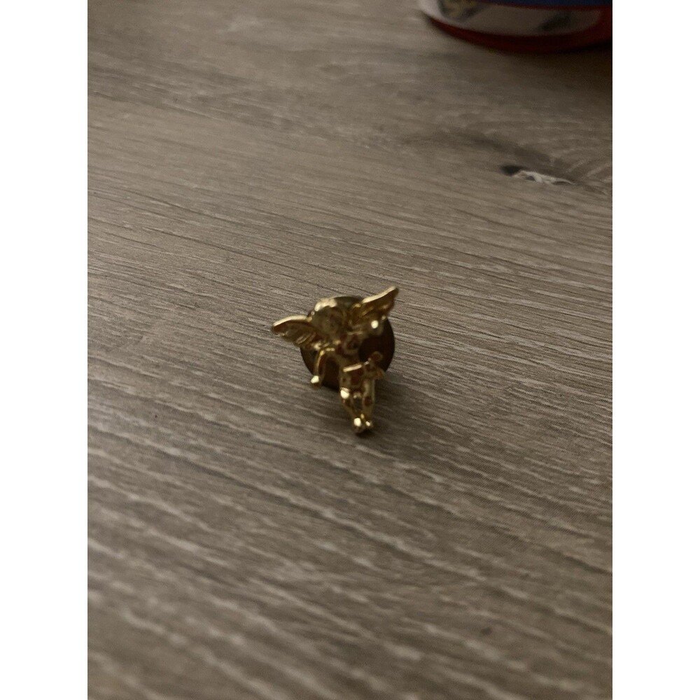 Angel gold color lapel pin 0.75 in butterfly clutch pin - Picture 3 of 5